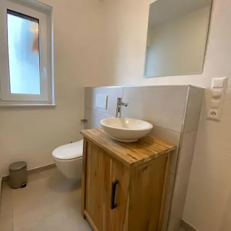 Furnished & Equipped Tdy-tla-tlf House-b - Vollstandig Ausgestattetes Ferienhaus