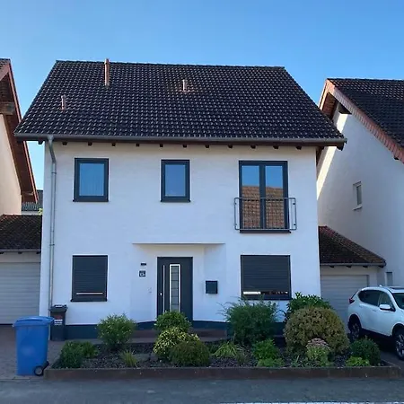 Furnished & Equipped Tdy-tla-tlf House-b - Vollstandig Ausgestattetes Ferienhaus * Bruchmühlbach-Miesau