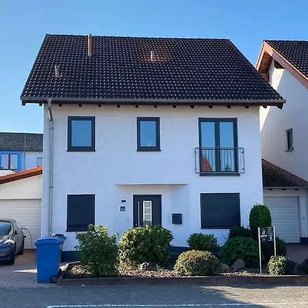 Feriehus Furnished & Equipped Tdy-tla-tlf House-b - Vollstandig Ausgestattetes Ferienhaus Bruchmühlbach-Miesau
