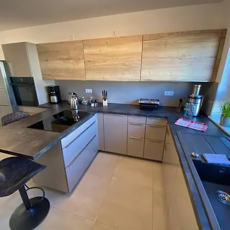 Furnished & Equipped Tdy-tla-tlf House-b - Vollstandig Ausgestattetes Ferienhaus Feriehus *